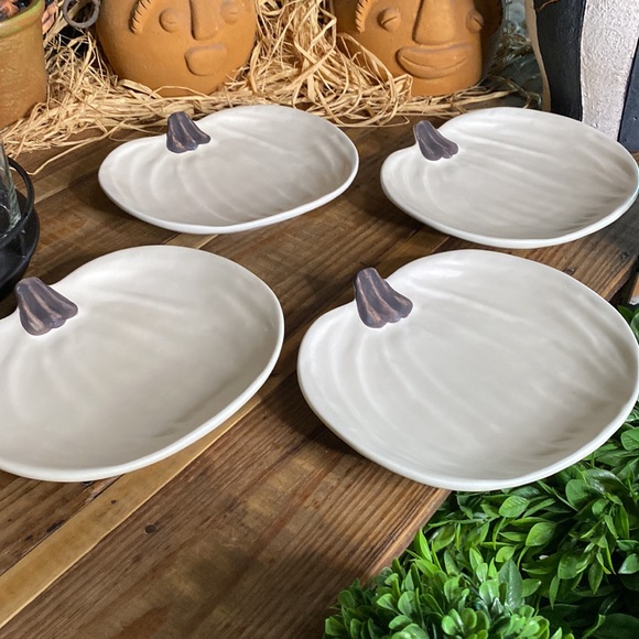 Pottery Barn Dining Pottery Barn Harvest Fall Pumpkin Shaped Plates